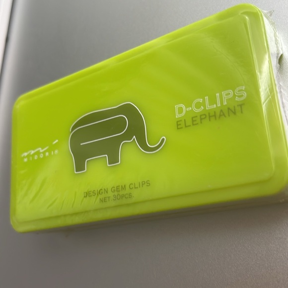 Midori paper clips D-clips Elephant - Picture 1 of 3